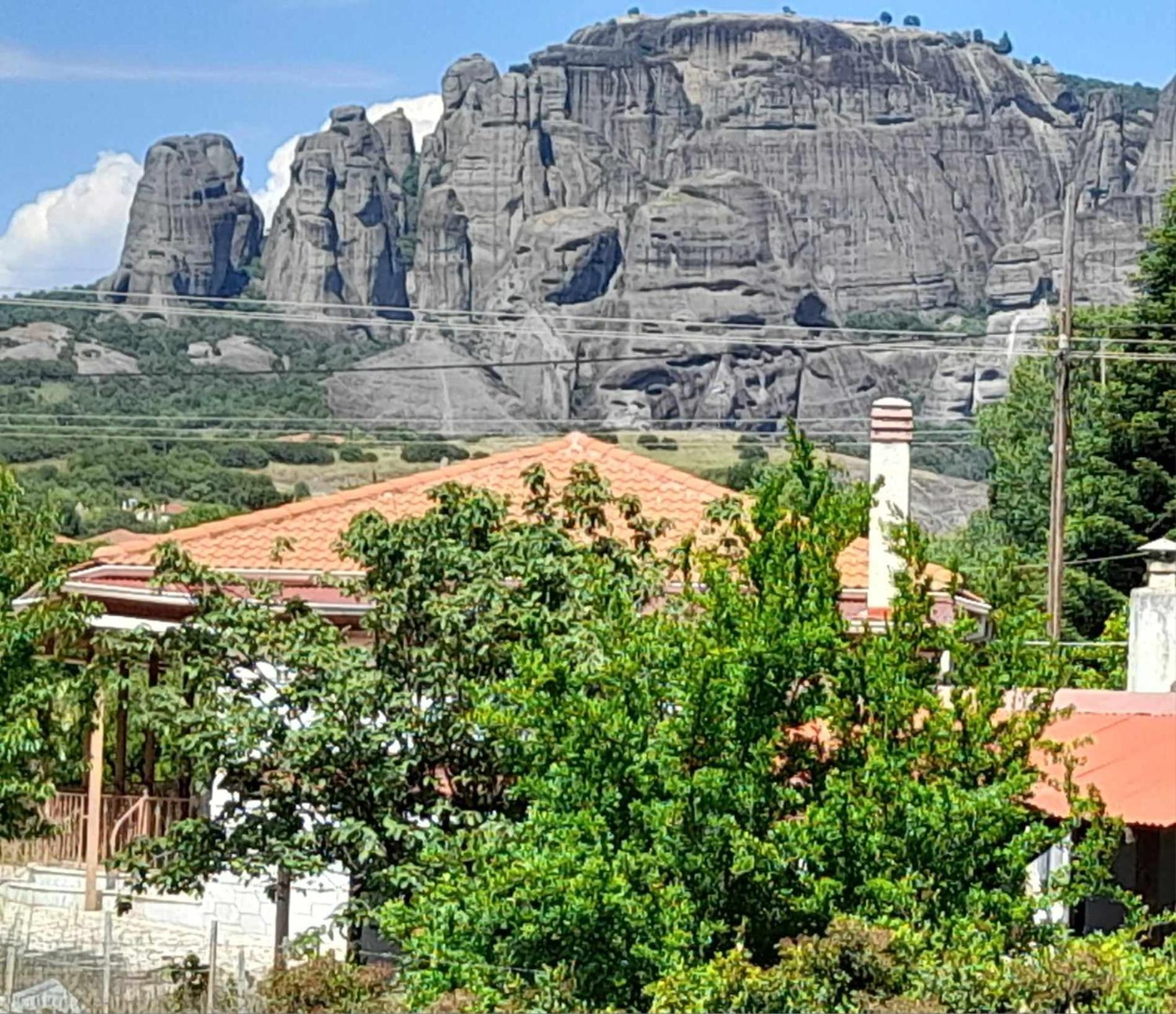 Meteora Garden Bed and Breakfast Kalampáka Buitenkant foto