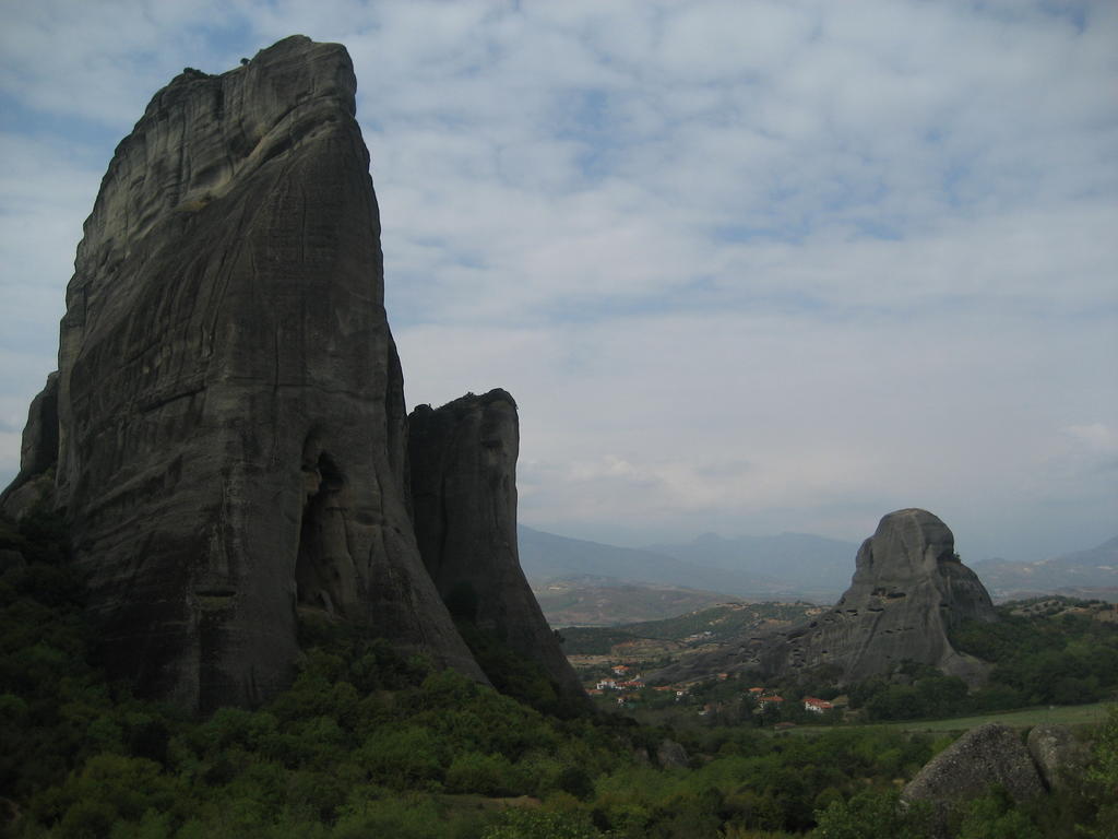 Meteora Garden Bed and Breakfast Kalampáka Buitenkant foto